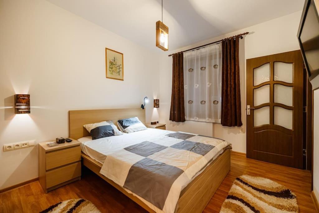 Casa Cu Turn Lägenhet Sibiu Exteriör bild